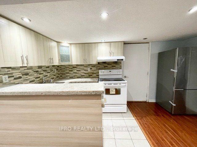 Photo 3 of Unit Basement, 4765 James Austin Drive, Mississauga, Hurontario — HOMEH