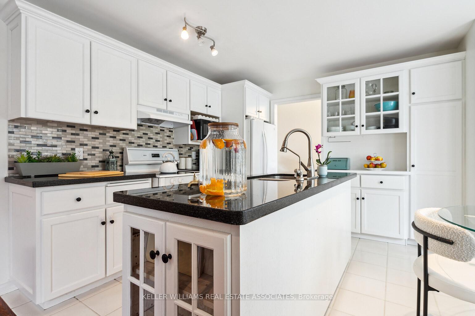 Photo 15 of 656 Laurier Avenue, Milton, Timberlea — HOMEH