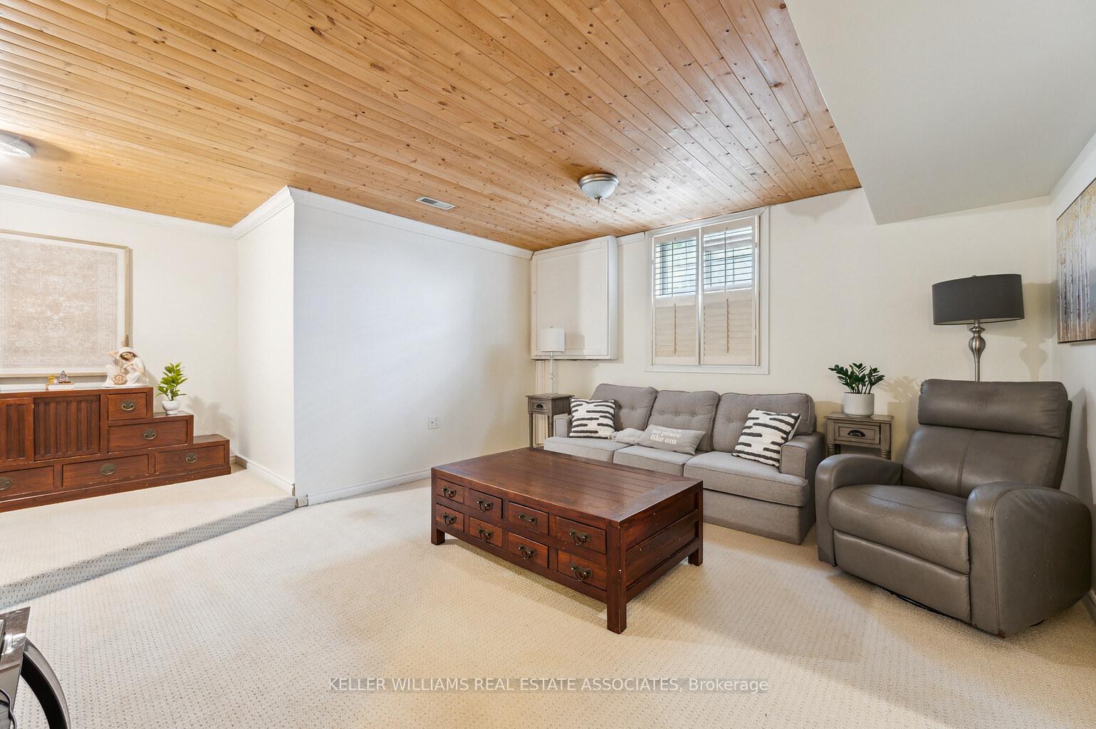 Photo 32 of 656 Laurier Avenue, Milton, Timberlea — HOMEH