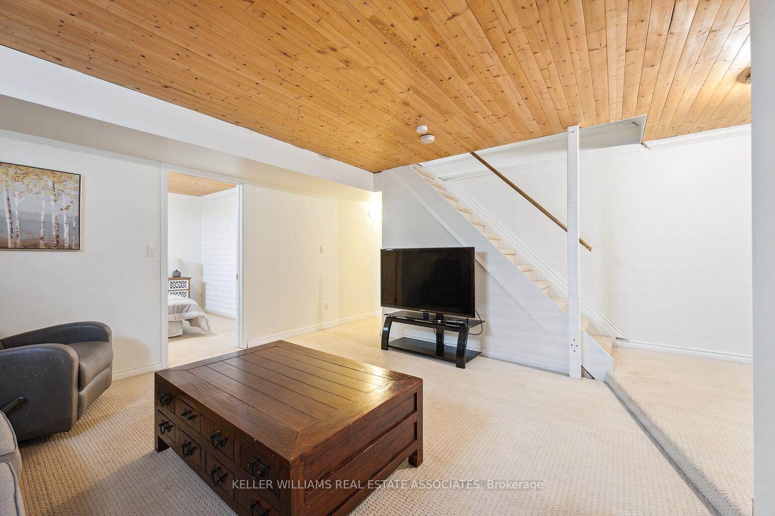 Photo 30 of 656 Laurier Avenue, Milton, Timberlea — HOMEH