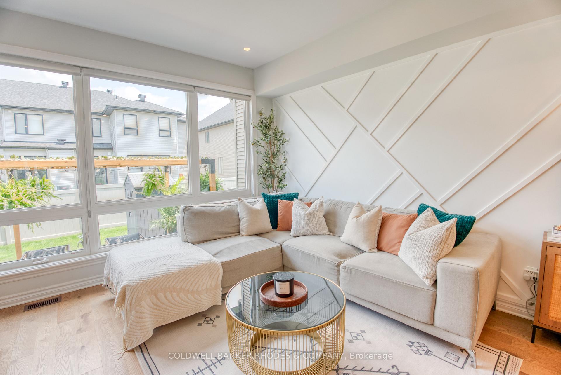 Photo 11 of 763 Cairn Crescent, Ottawa, Mer Bleue/Bradley Estates/Anderson Park — HOMEH