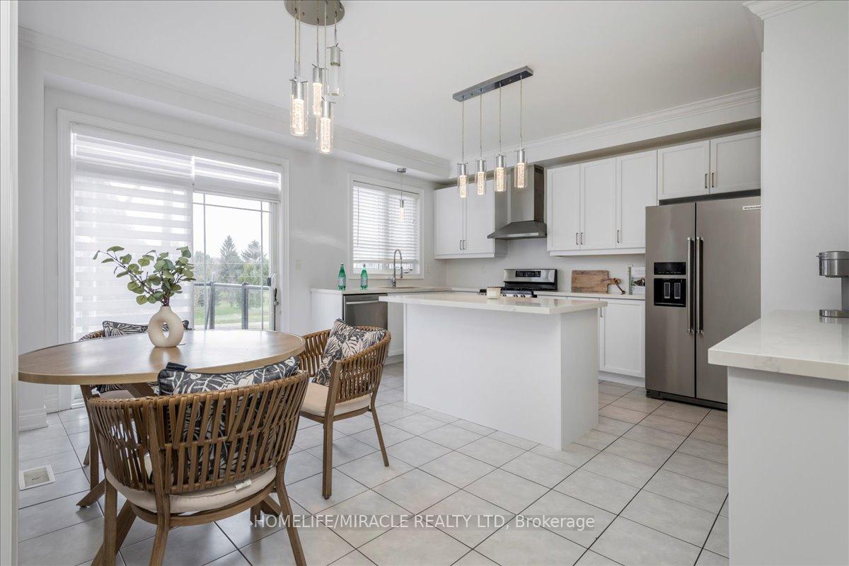 Photo 9 of 74 Cauthers Crescent, New Tecumseth, Alliston — HOMEH