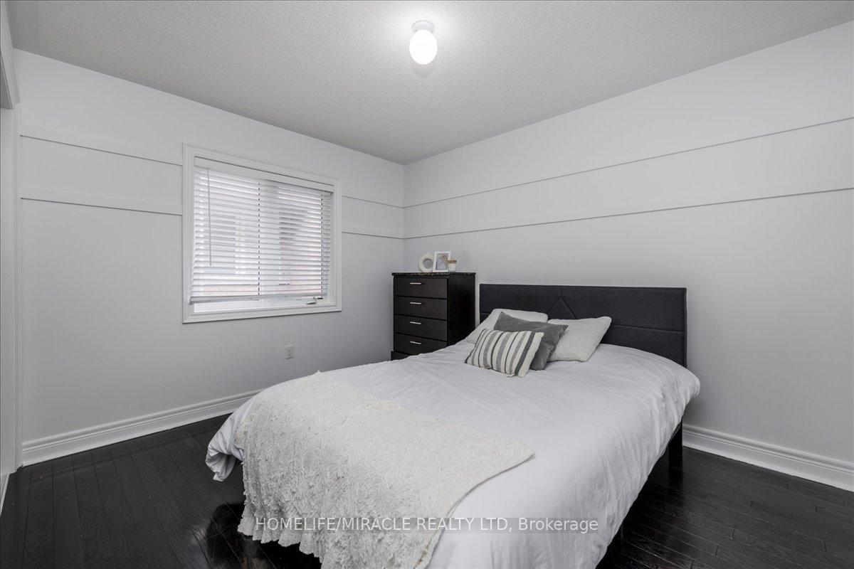 Photo 19 of 74 Cauthers Crescent, New Tecumseth, Alliston — HOMEH