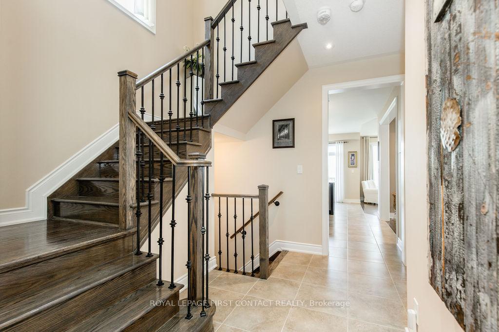 Photo 5 of 3149 Emperor Drive, Orillia — HOMEH