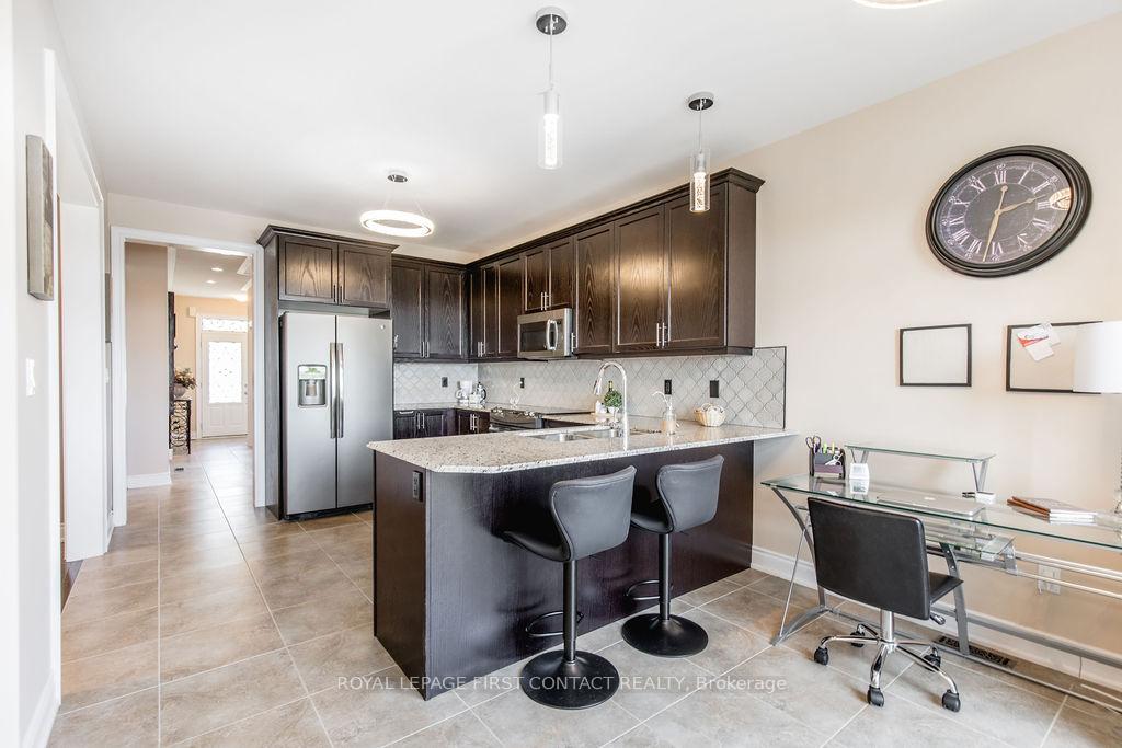 Photo 8 of 3149 Emperor Drive, Orillia — HOMEH