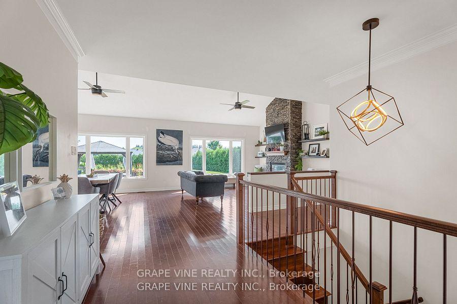 Photo 9 of 5607 Maklynne Way, Ottawa, Vars Village — HOMEH