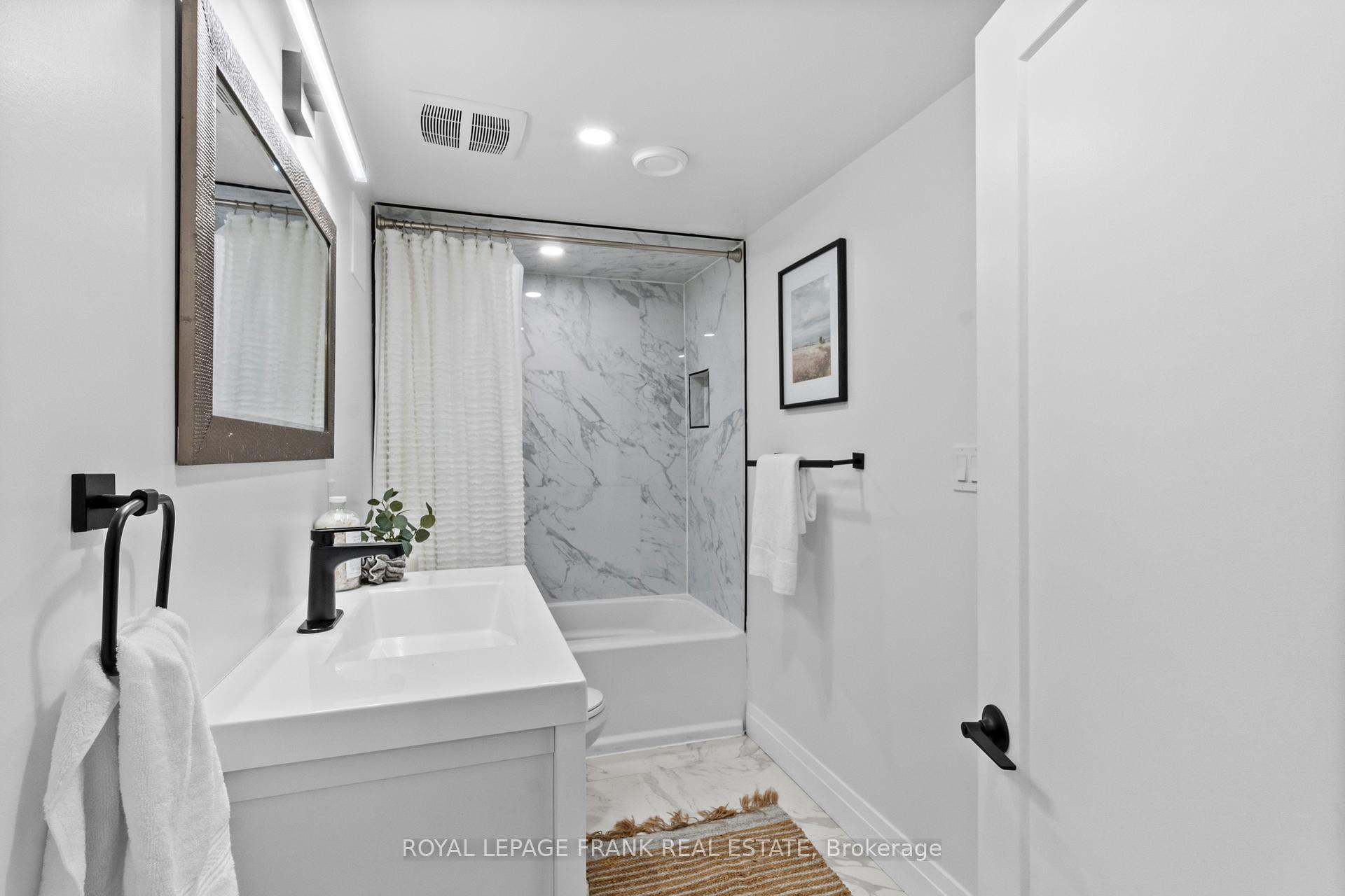 Photo 6 of Unit Lower, 519 Lowell Avenue, Oshawa, McLaughlin — HOMEH