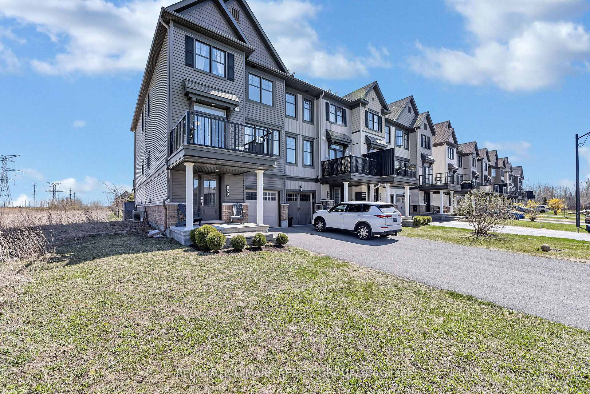 Front of 550 Petrichor Crescent
