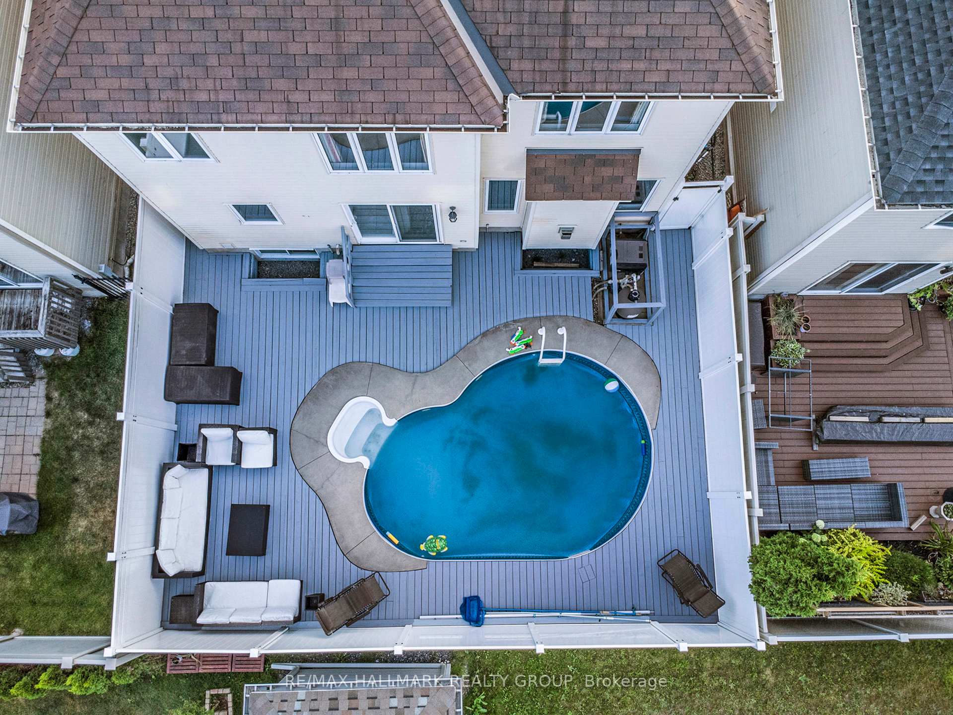 Photo 6 of 470 Frank Cauley Way, Ottawa, Avalon East — HOMEH