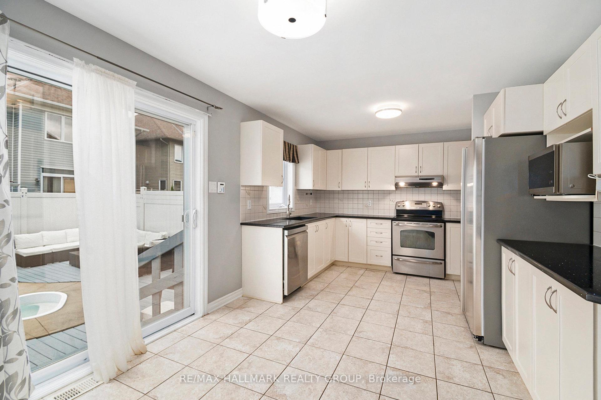 Photo 20 of 470 Frank Cauley Way, Ottawa, Avalon East — HOMEH