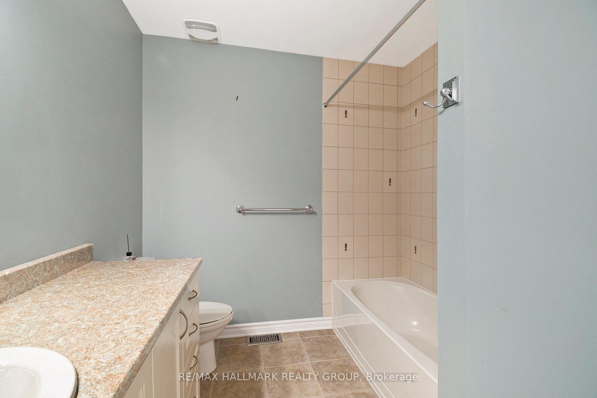 Photo 24 of 470 Frank Cauley Way, Ottawa, Avalon East — HOMEH