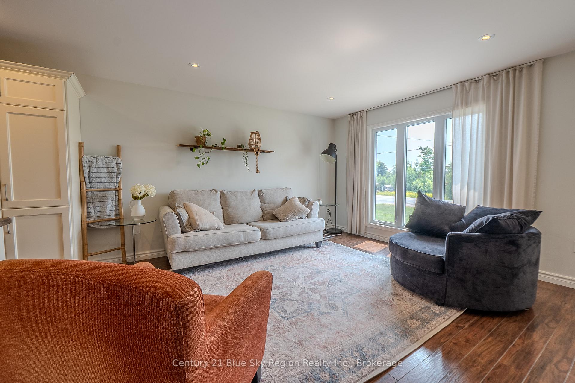 Photo 8 of 170 Carmichael Drive, North Bay, Airport — HOMEH