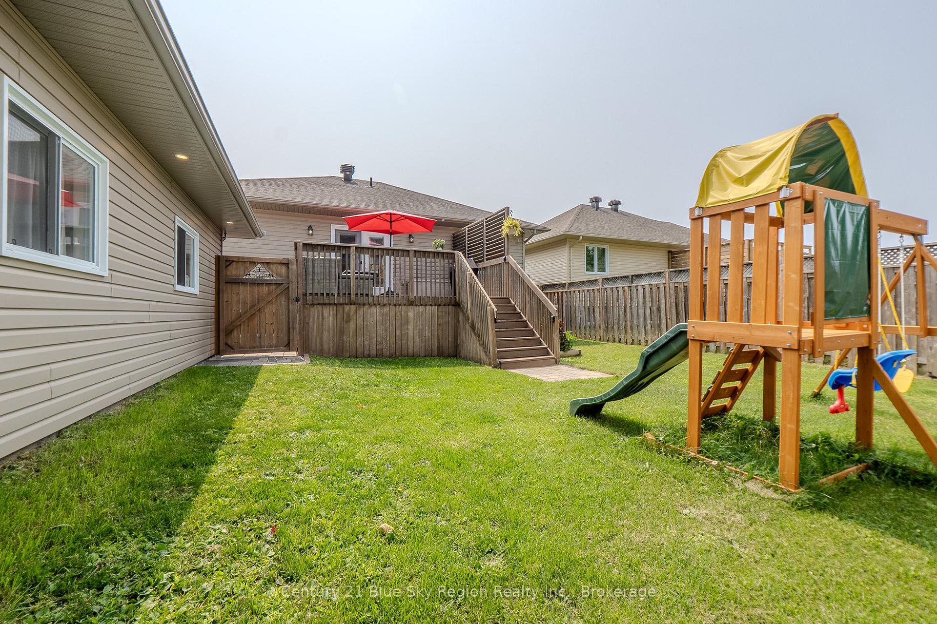 Photo 42 of 170 Carmichael Drive, North Bay, Airport — HOMEH