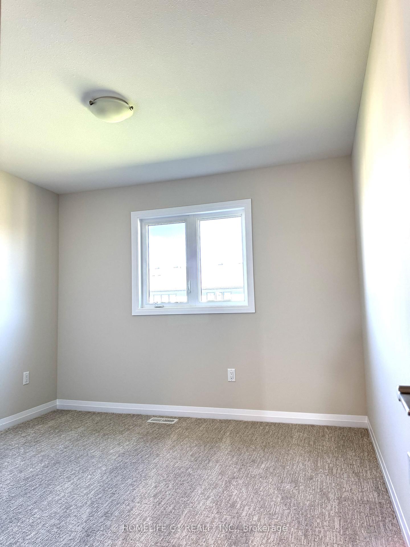 Photo 12 of 105 Acacia Road, Pelham, Fonthill — HOMEH