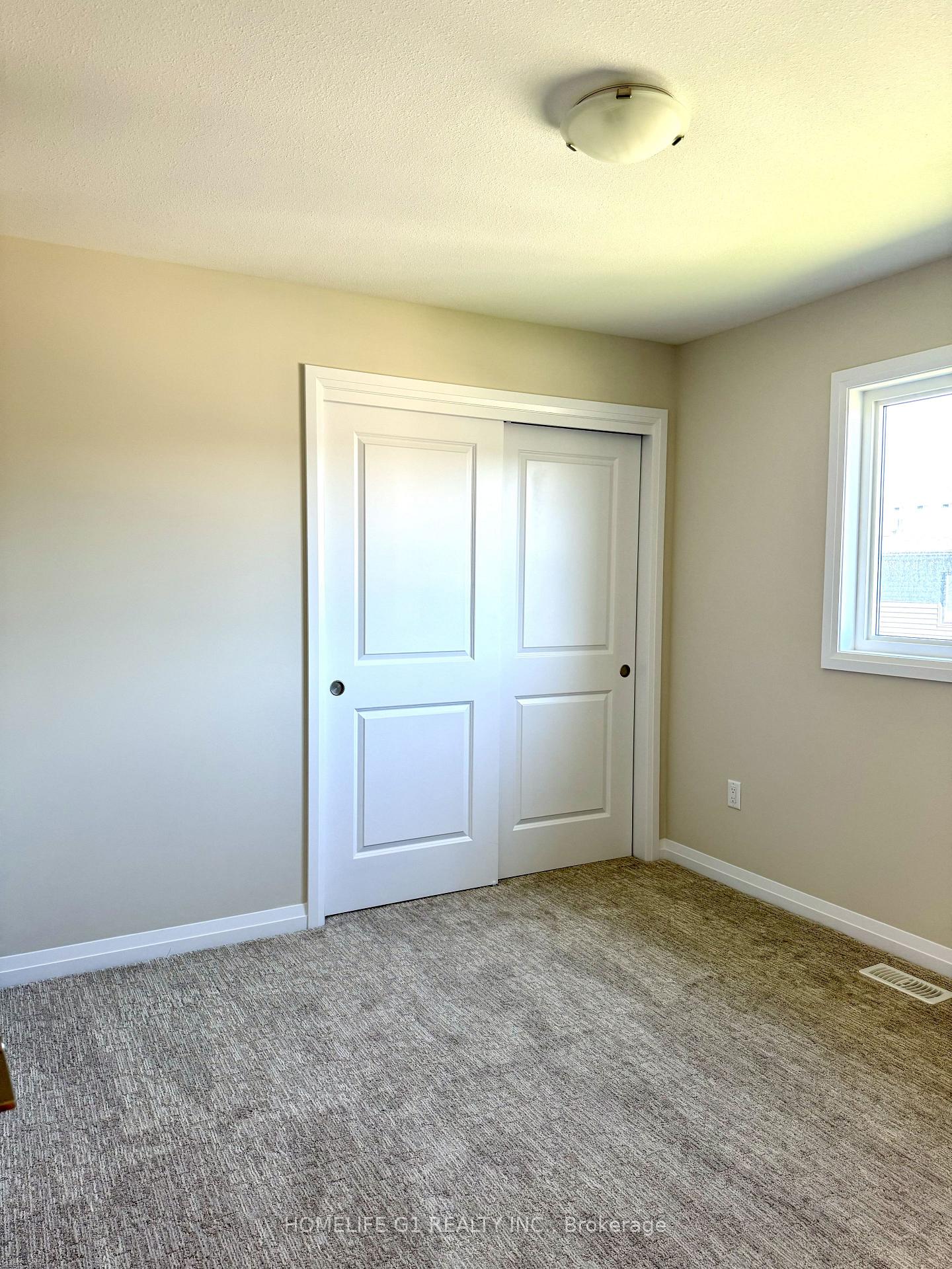 Photo 14 of 105 Acacia Road, Pelham, Fonthill — HOMEH