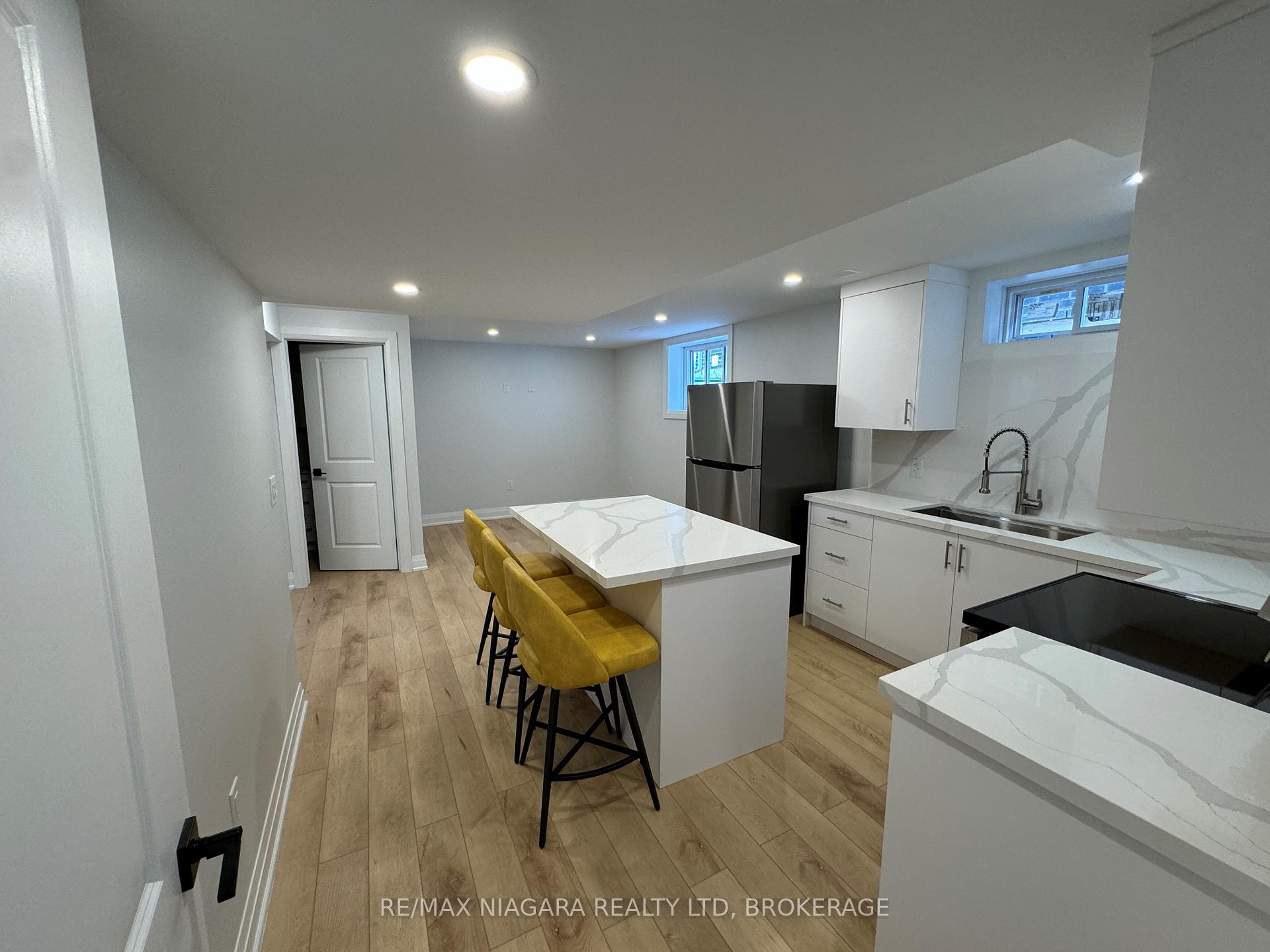 Photo 5 of Unit Lower, 7872 Seabiscuit Drive, Niagara Falls, Ascot — HOMEH