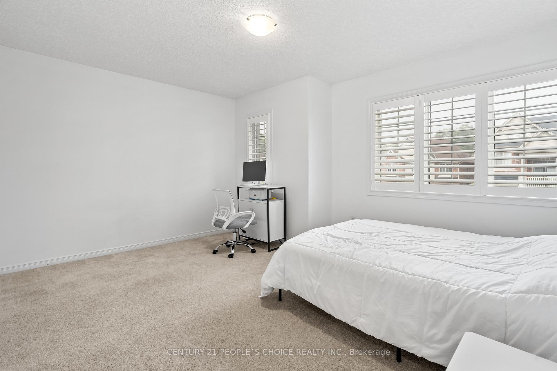 Photo 27 of 7822 Juneberry Drive, Niagara Falls, Brown — HOMEH
