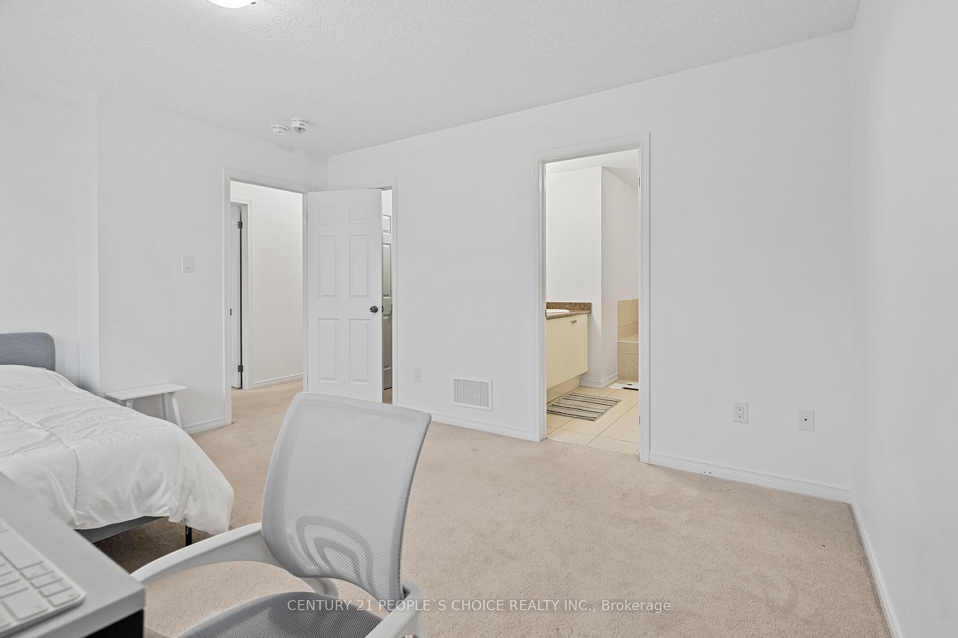 Photo 28 of 7822 Juneberry Drive, Niagara Falls, Brown — HOMEH
