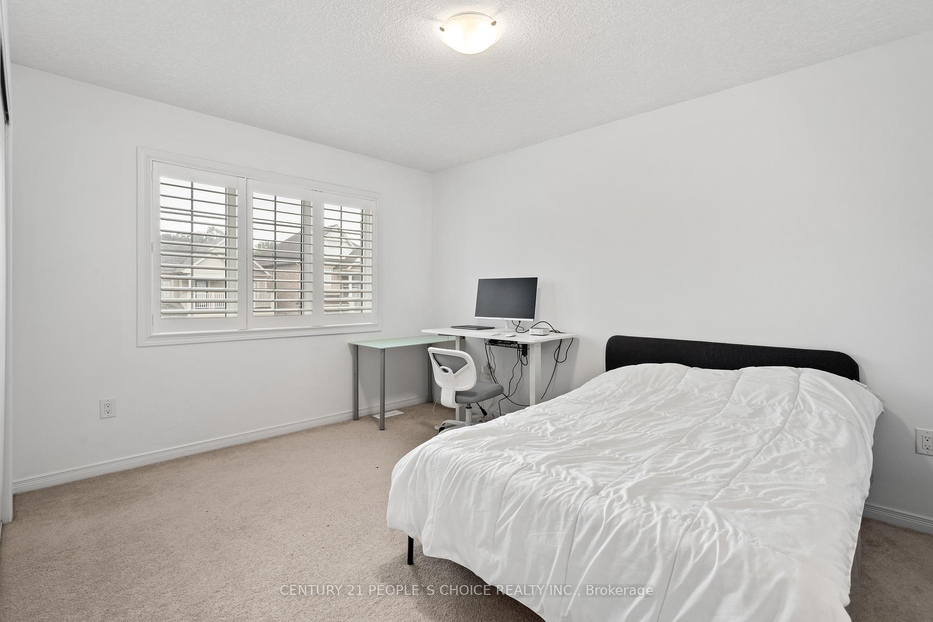 Photo 31 of 7822 Juneberry Drive, Niagara Falls, Brown — HOMEH