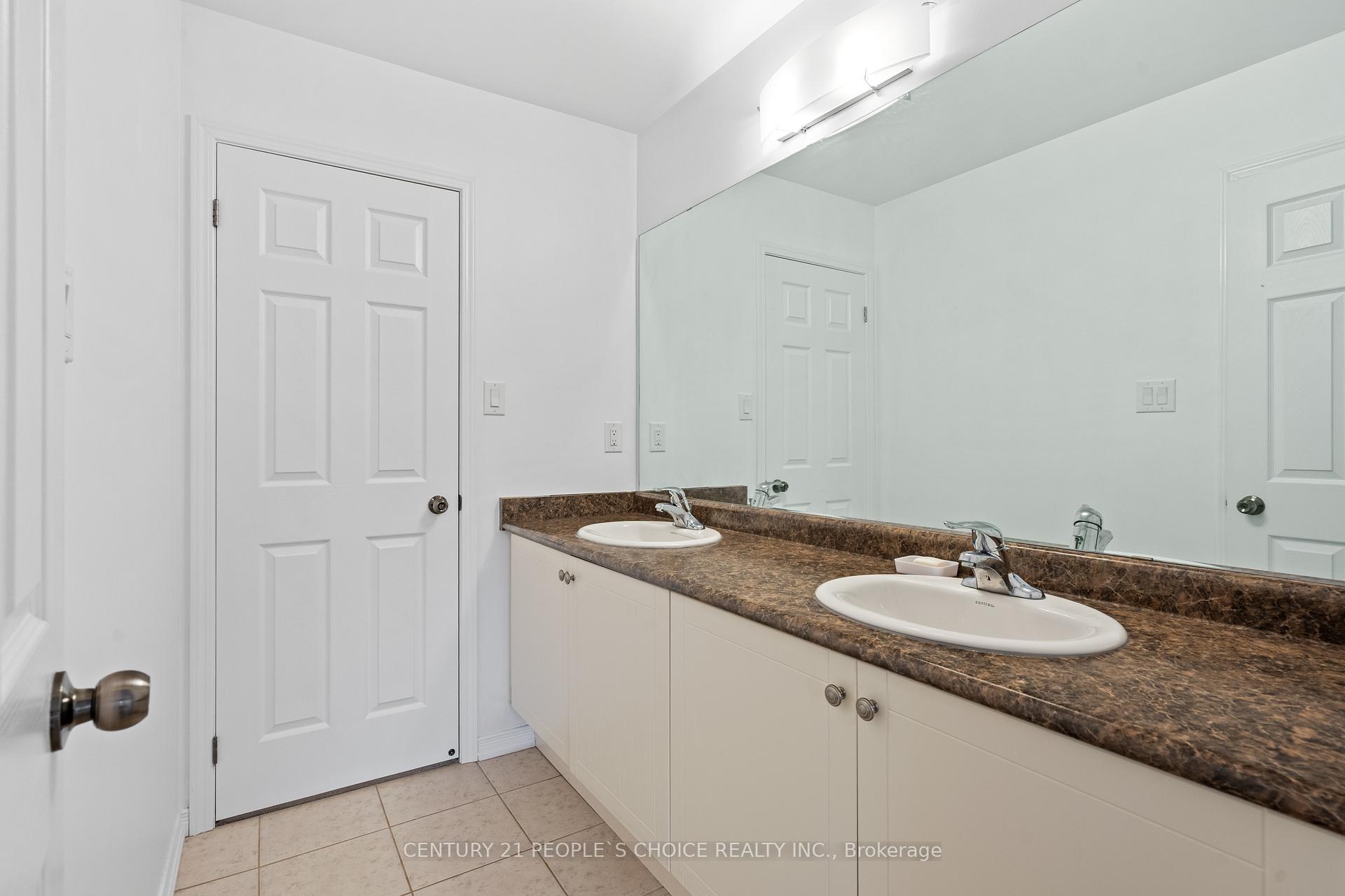 Photo 34 of 7822 Juneberry Drive, Niagara Falls, Brown — HOMEH