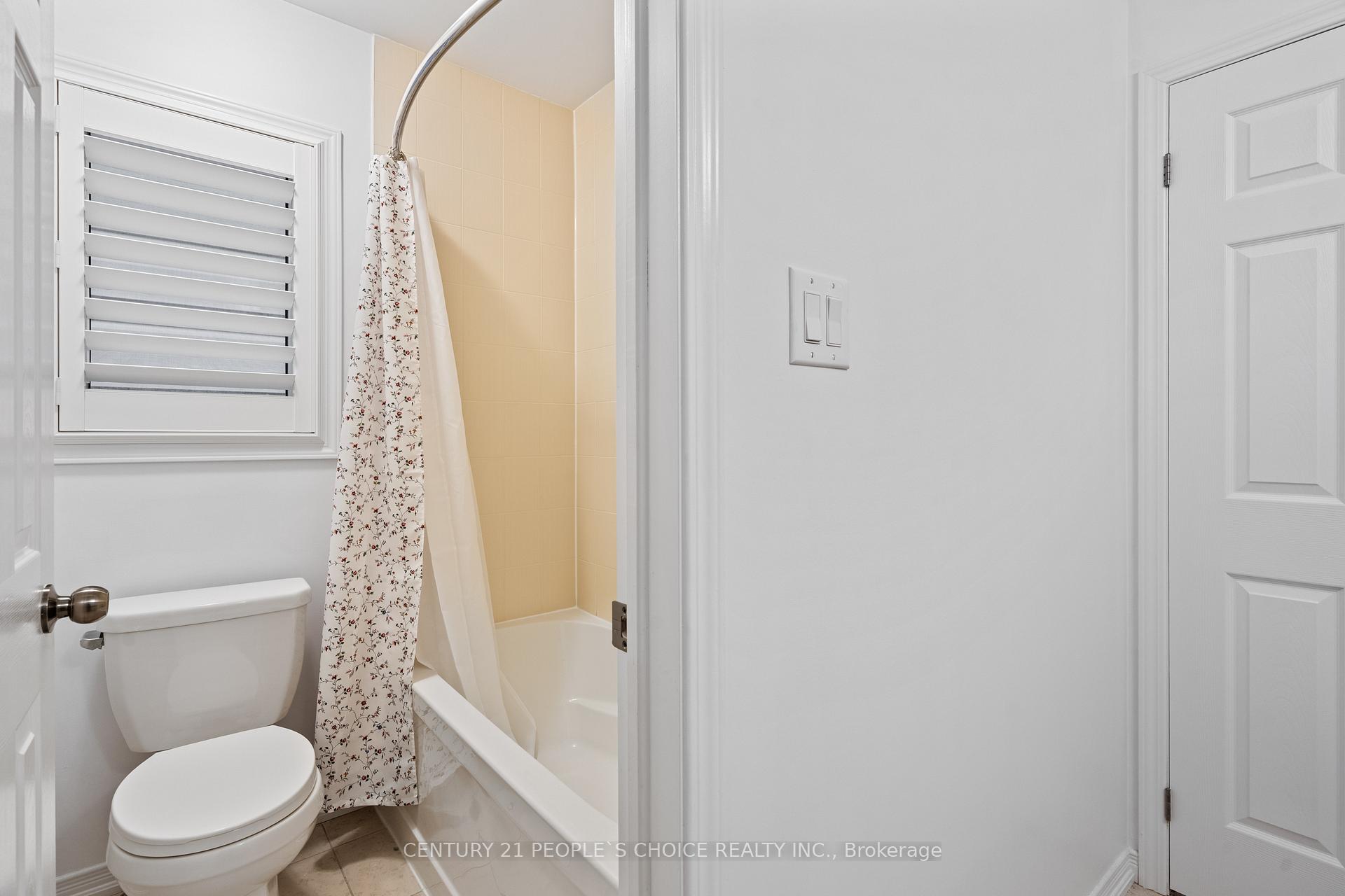 Photo 35 of 7822 Juneberry Drive, Niagara Falls, Brown — HOMEH