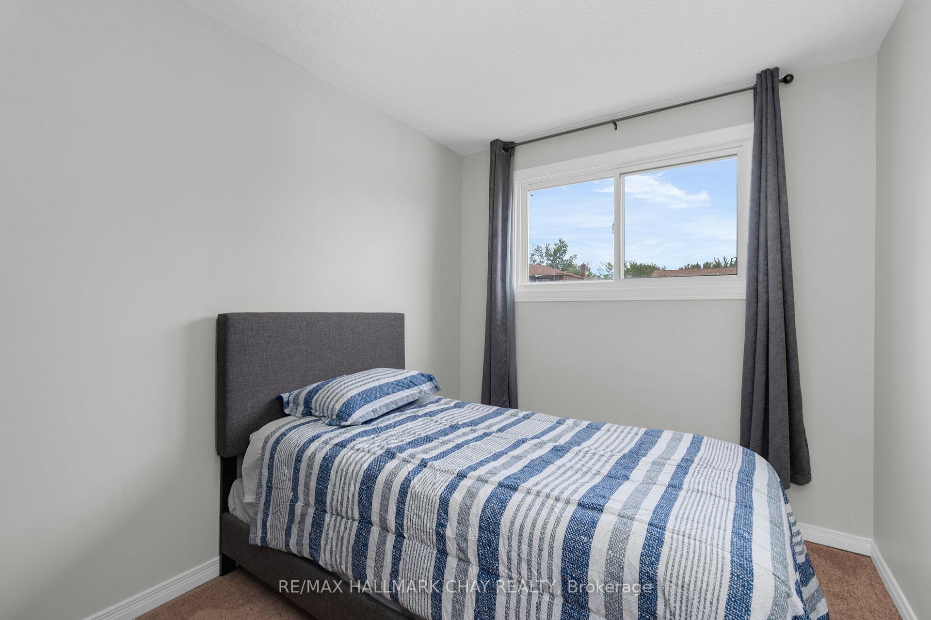 Photo 15 of 38 Lankin Boulevard, Orillia — HOMEH