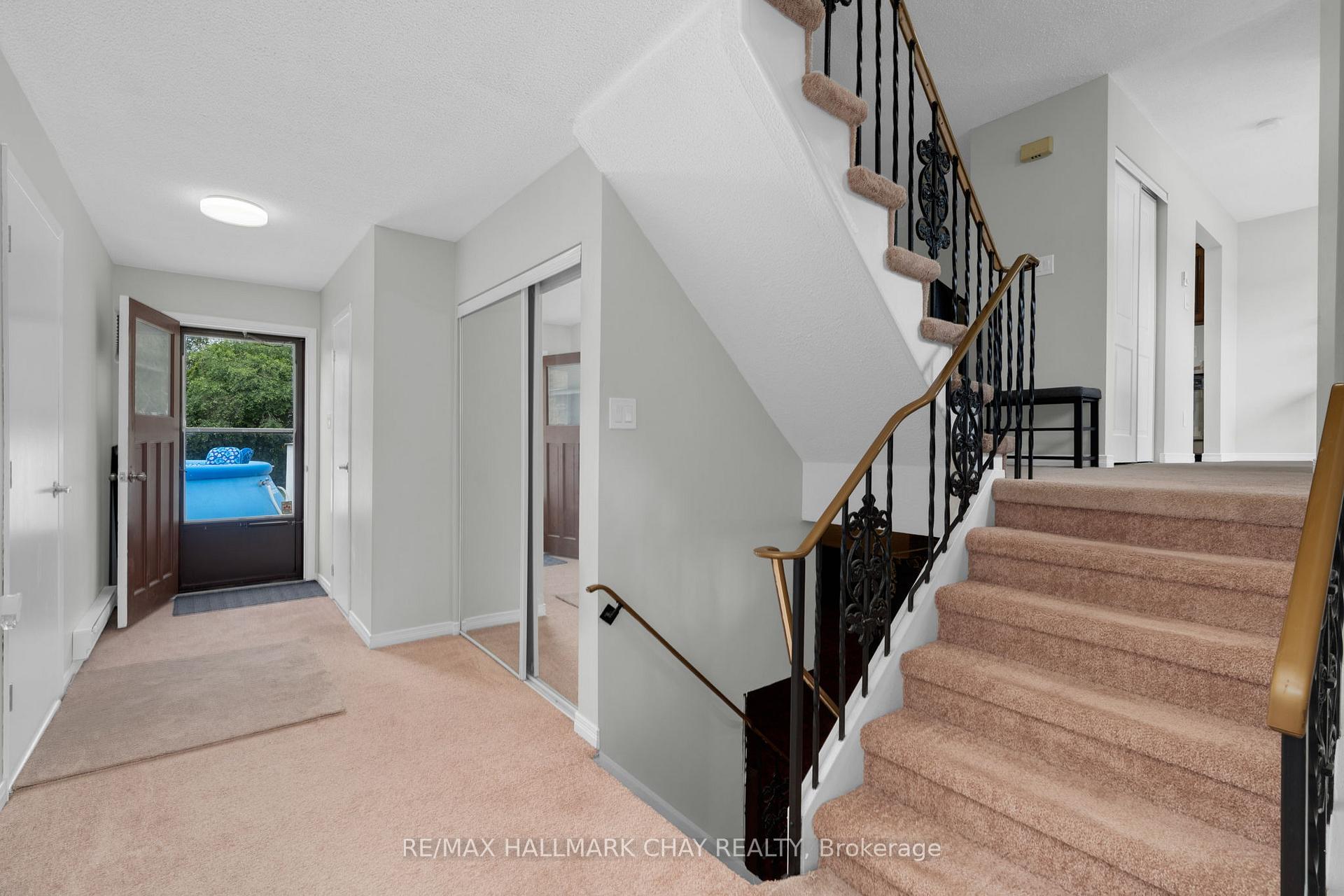 Photo 16 of 38 Lankin Boulevard, Orillia — HOMEH