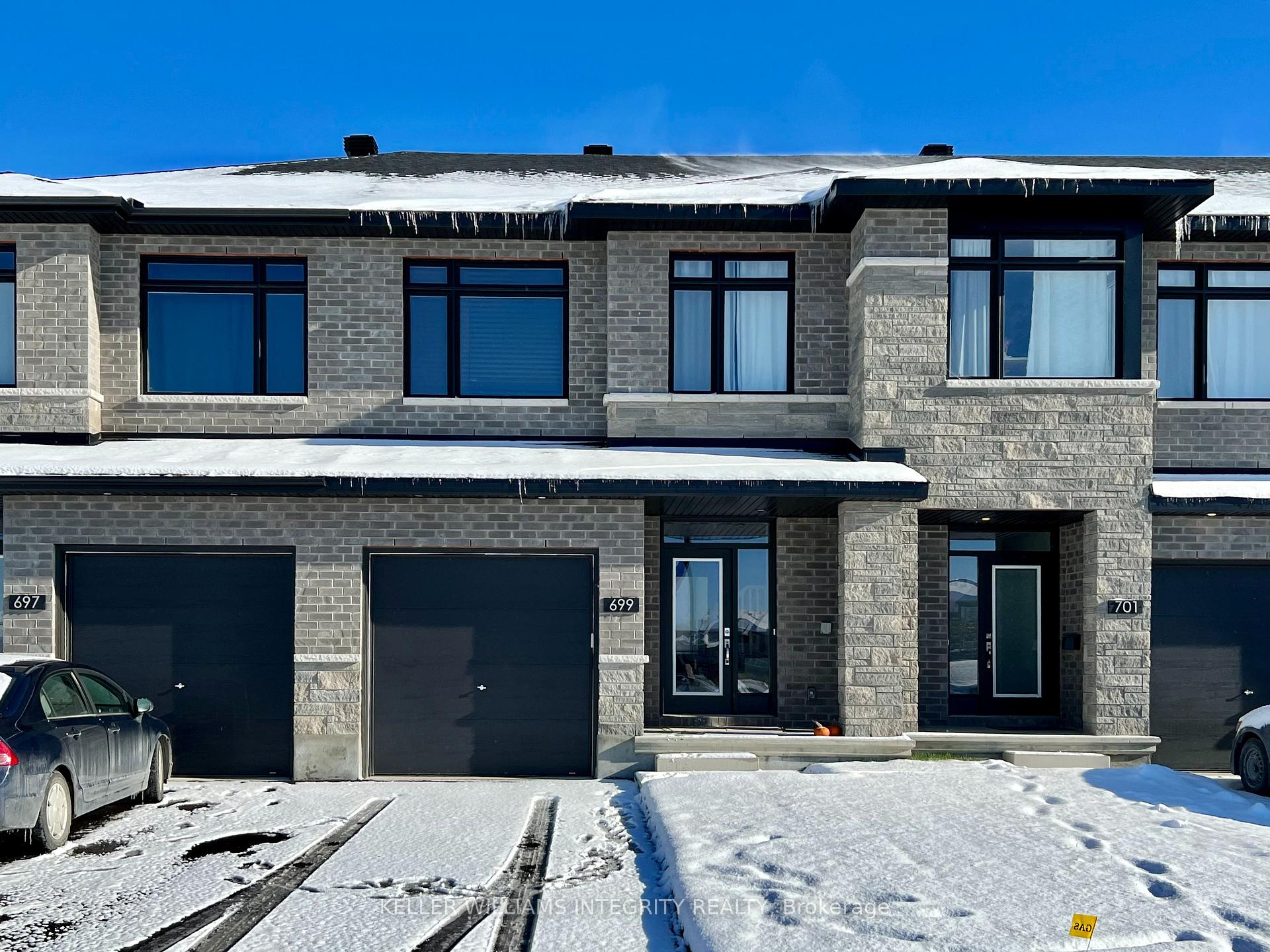 Photo 1 of 699 Cordelette Circle, Ottawa, Mer Bleue/Bradley Estates/Anderson Park — HOMEH