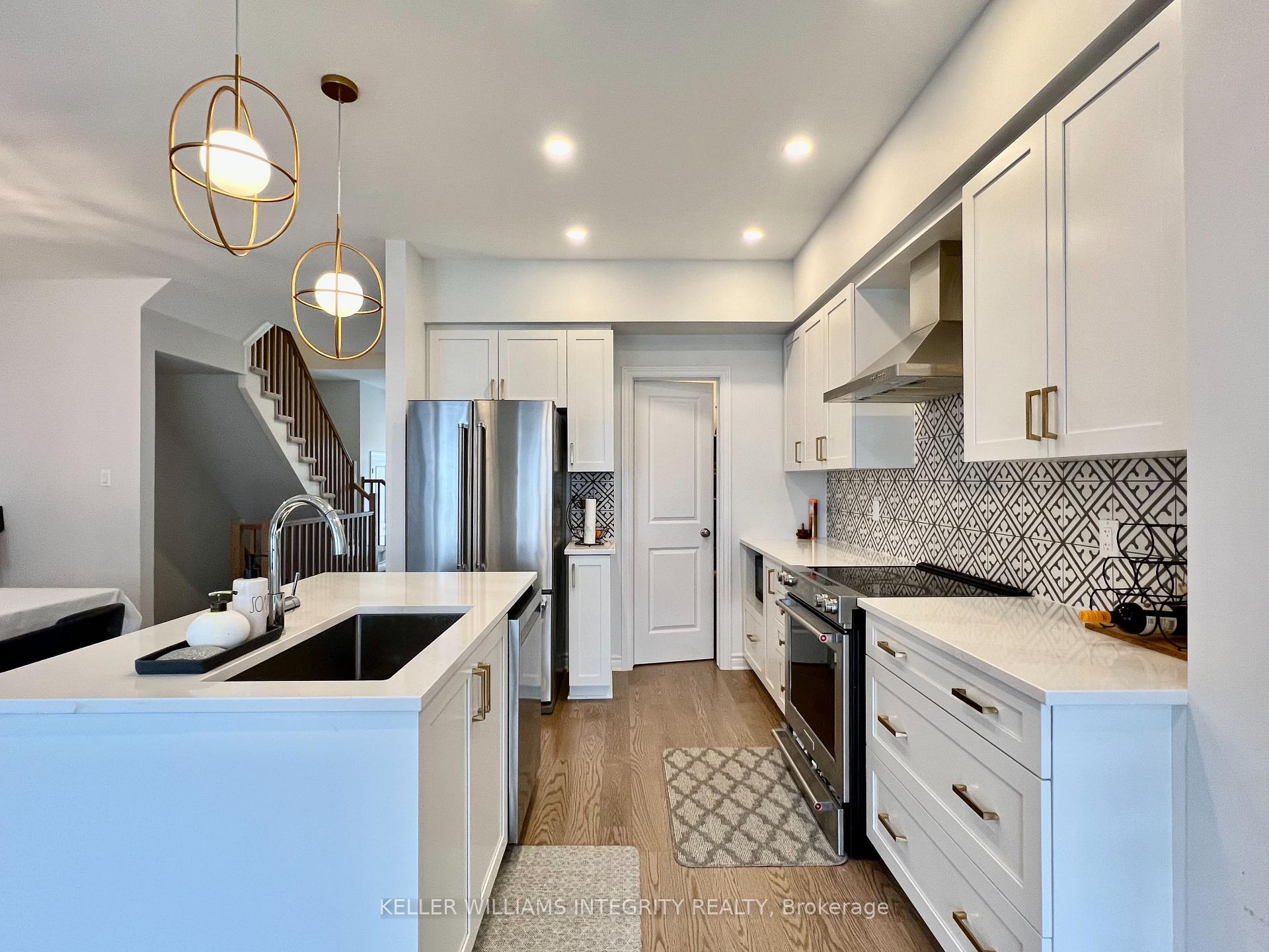 Photo 10 of 699 Cordelette Circle, Ottawa, Mer Bleue/Bradley Estates/Anderson Park — HOMEH