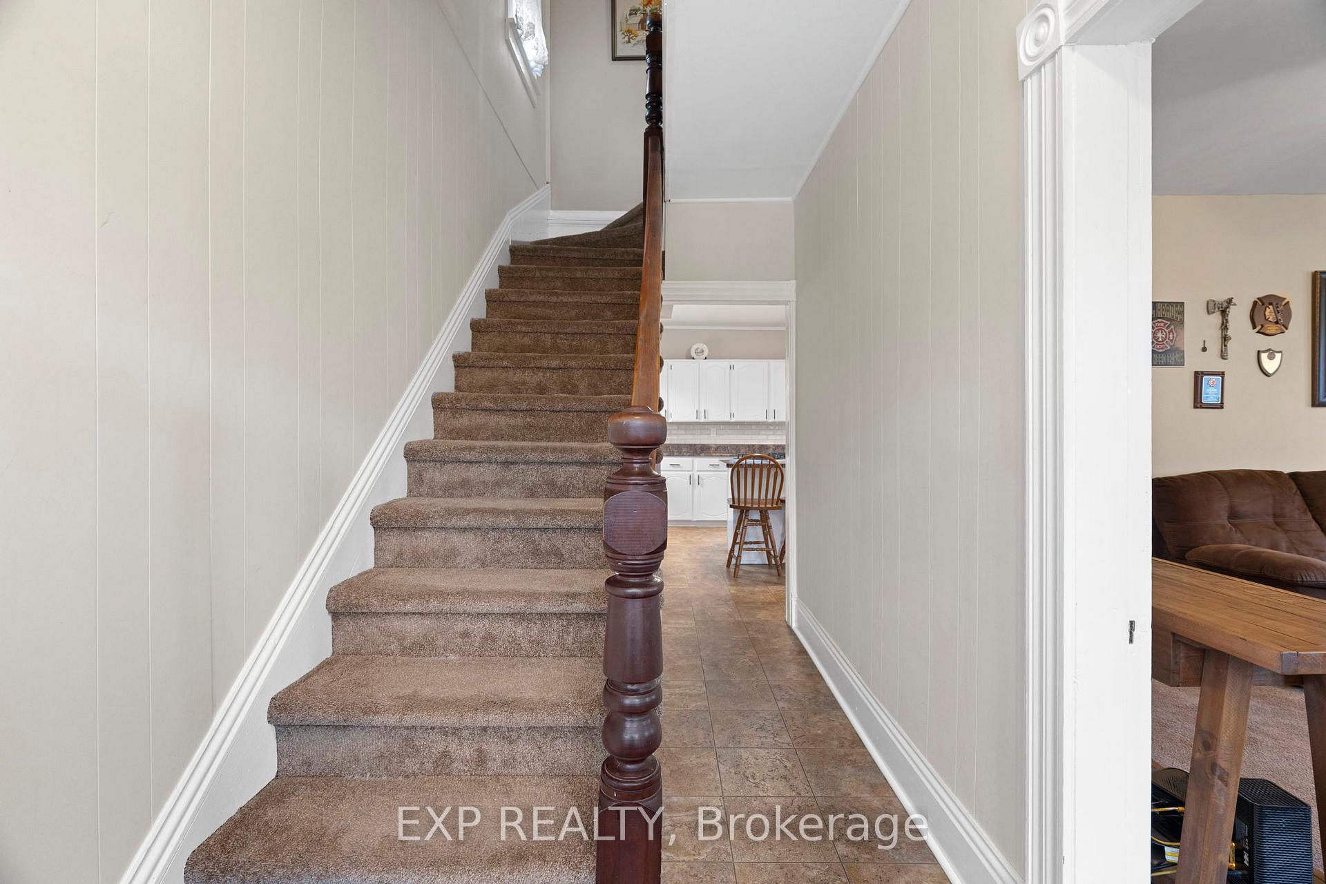 Photo 5 of 227 Anna Street, North Middlesex, Parkhill — HOMEH