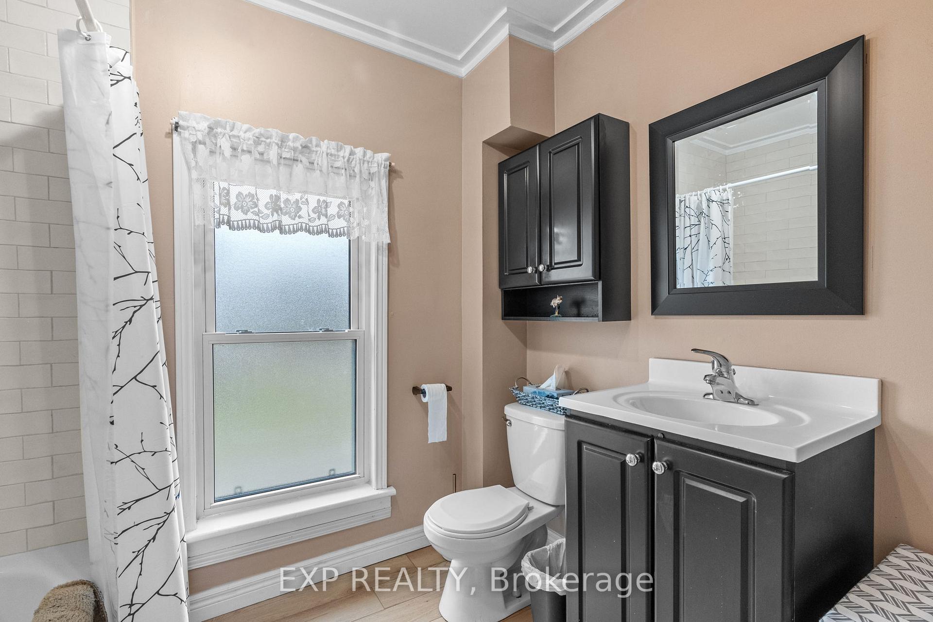 Photo 22 of 227 Anna Street, North Middlesex, Parkhill — HOMEH