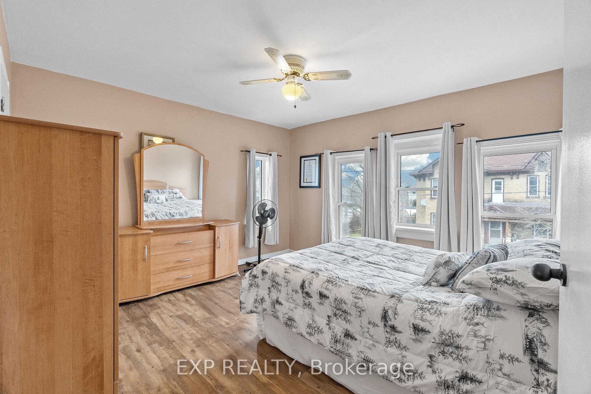 Photo 24 of 227 Anna Street, North Middlesex, Parkhill — HOMEH