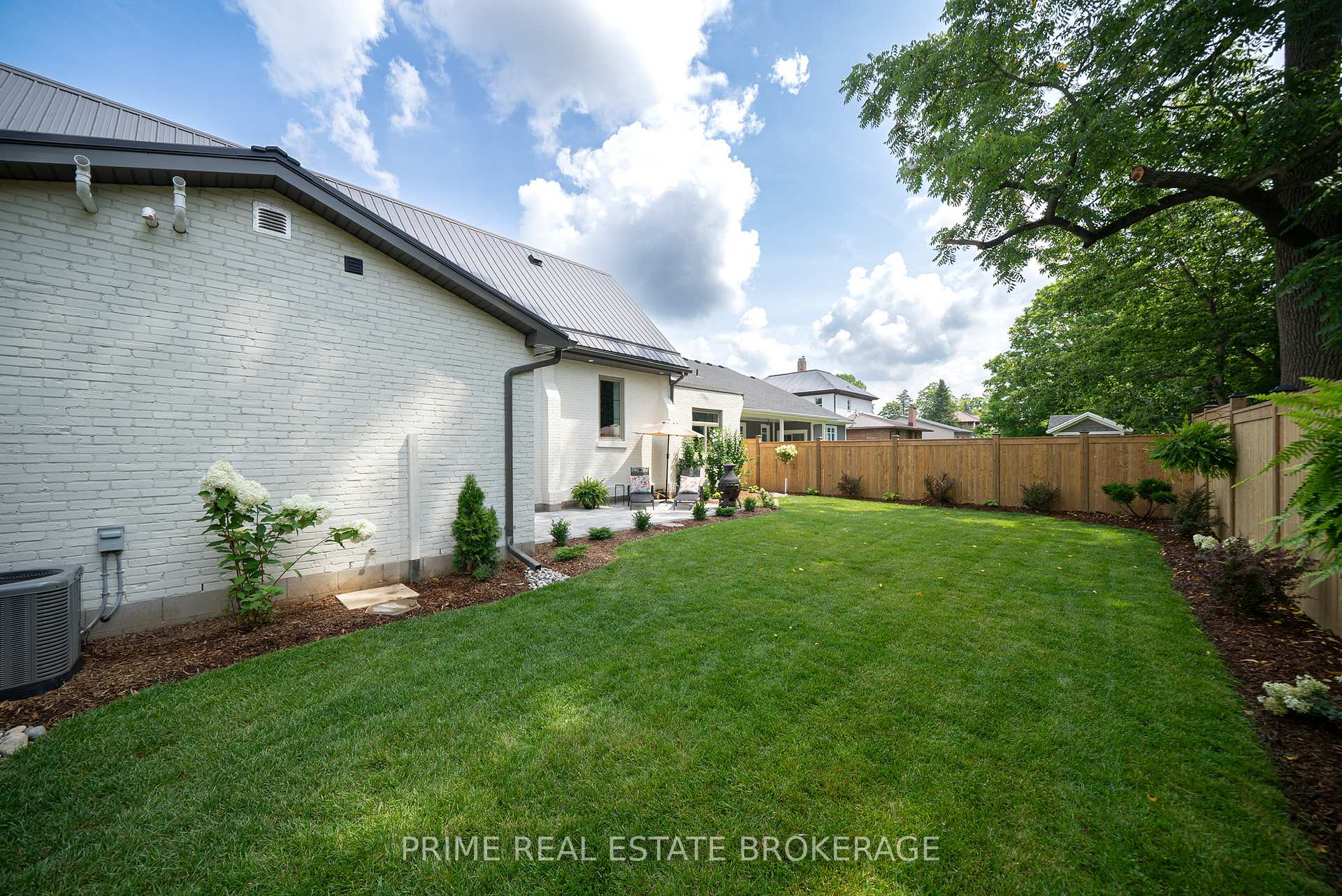 Photo 44 of 155 Broadway Street, North Middlesex, Parkhill — HOMEH