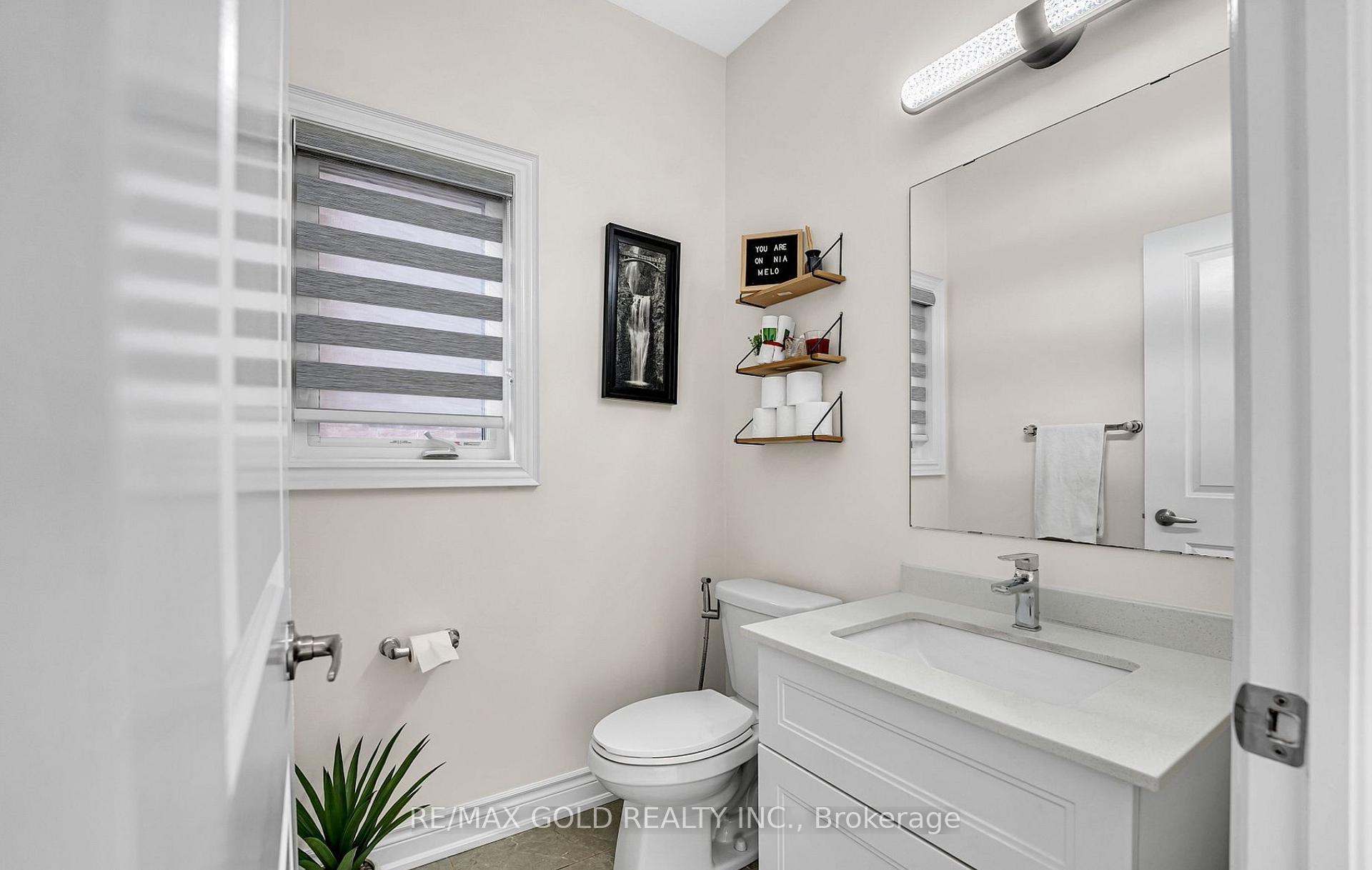 Photo 7 of Unit UPPER, 418 Ramsey Place, Milton, Ford — HOMEH