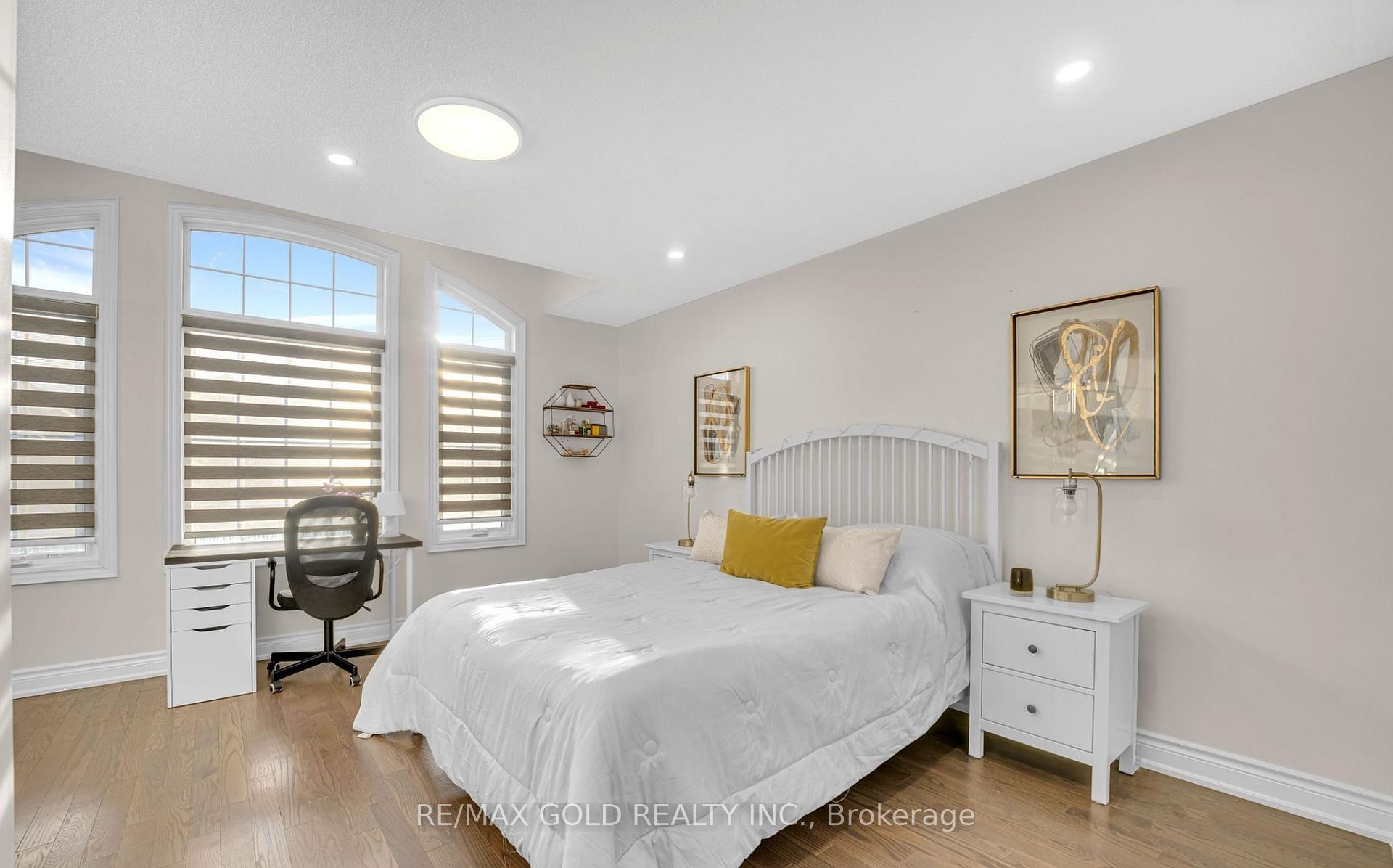 Photo 15 of Unit UPPER, 418 Ramsey Place, Milton, Ford — HOMEH