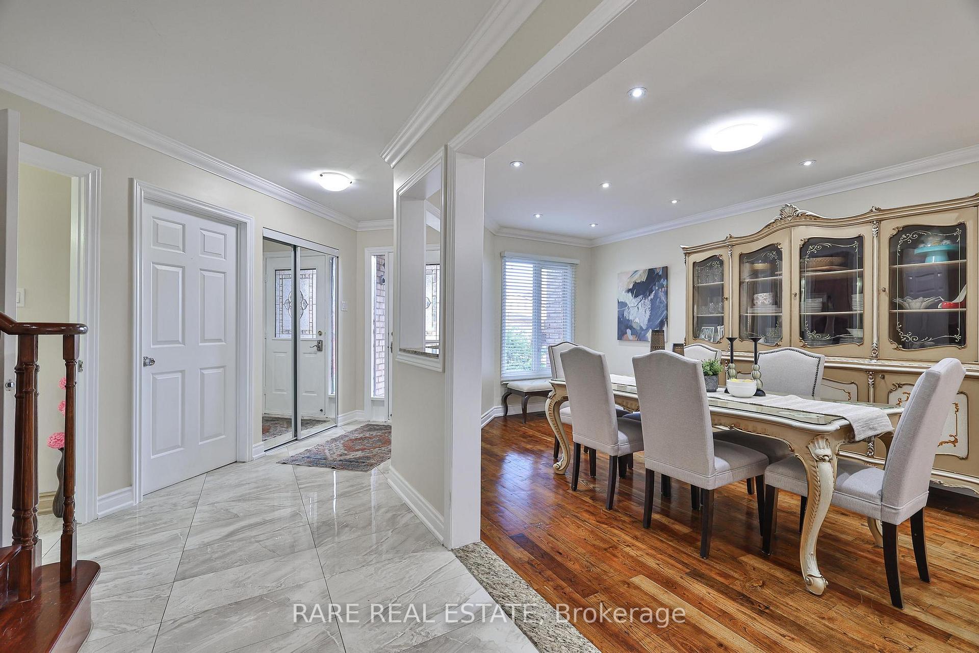 Photo 3 of 3576 Cherrington Crescent, Mississauga, Erin Mills — HOMEH