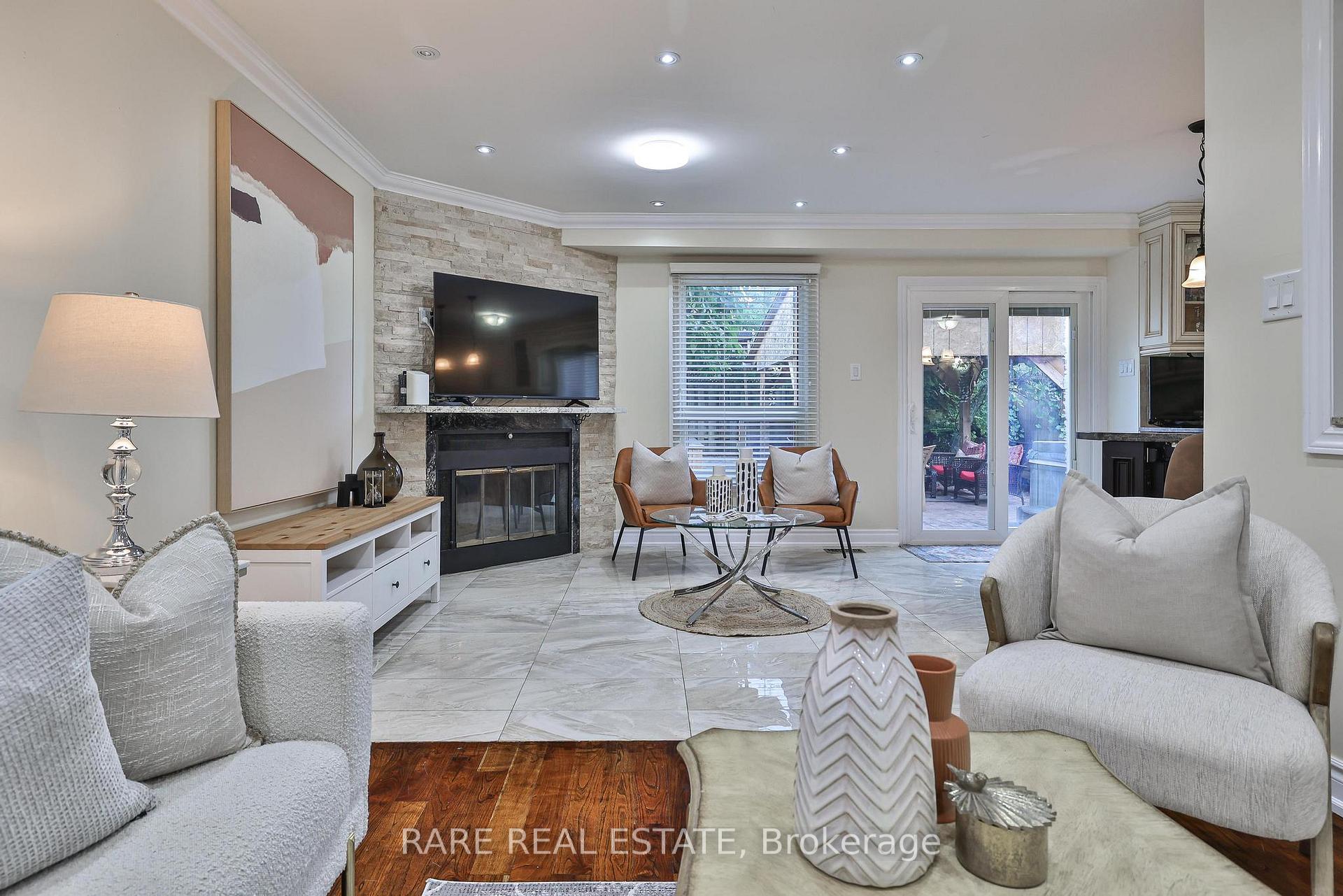 Photo 12 of 3576 Cherrington Crescent, Mississauga, Erin Mills — HOMEH