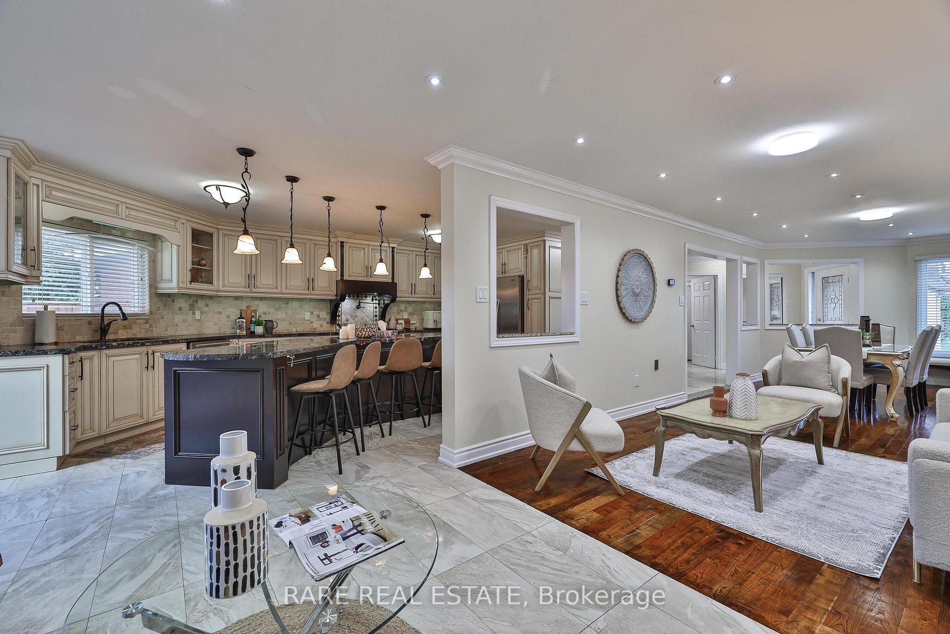 Photo 15 of 3576 Cherrington Crescent, Mississauga, Erin Mills — HOMEH
