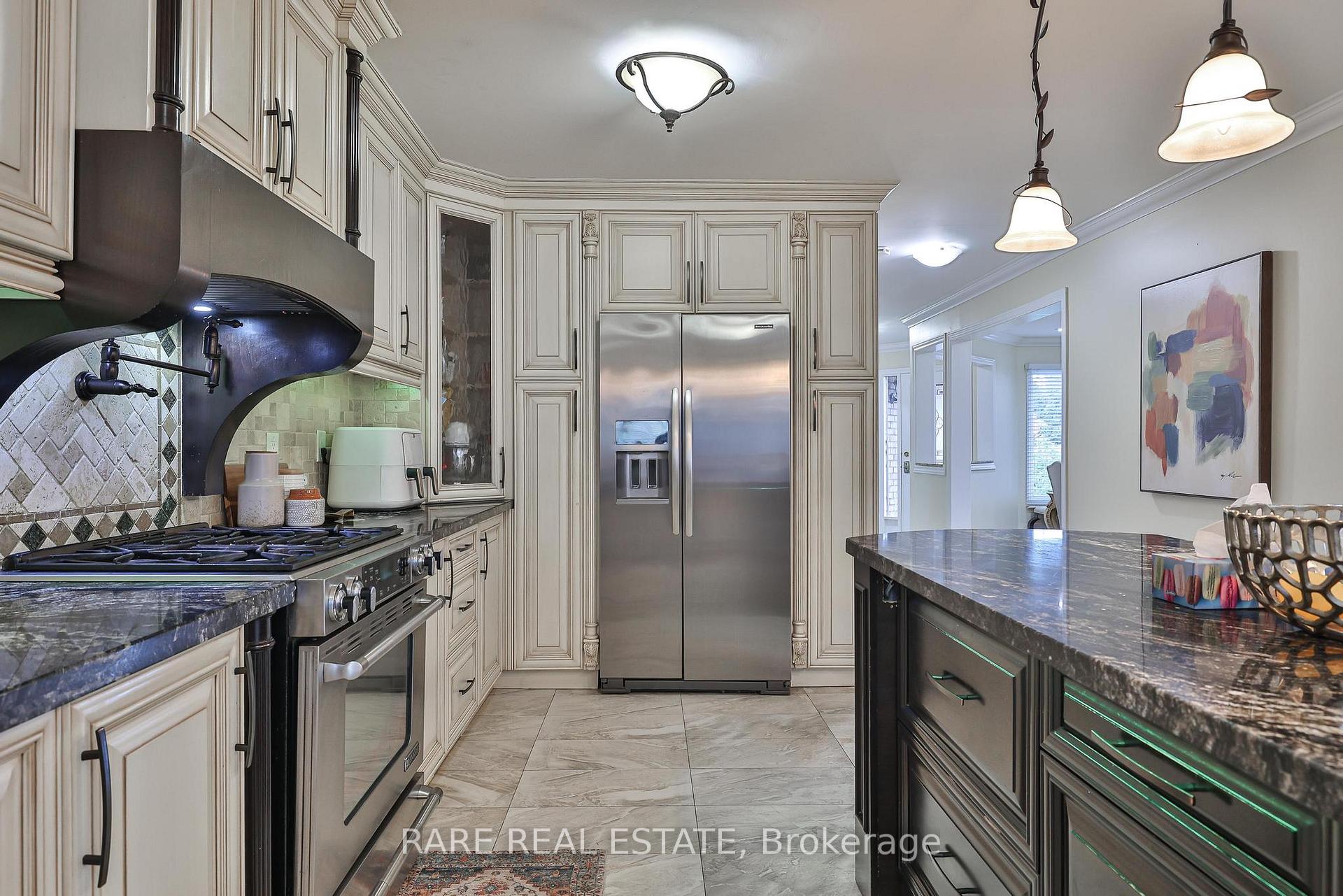 Photo 19 of 3576 Cherrington Crescent, Mississauga, Erin Mills — HOMEH