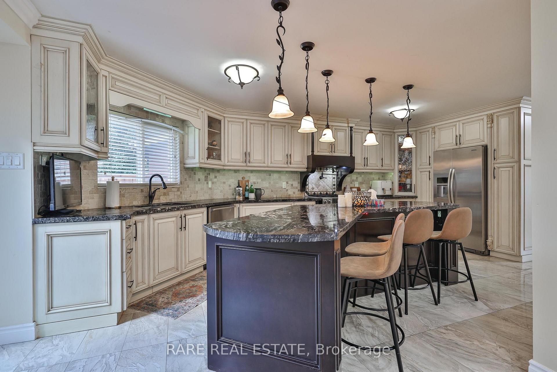 Photo 21 of 3576 Cherrington Crescent, Mississauga, Erin Mills — HOMEH