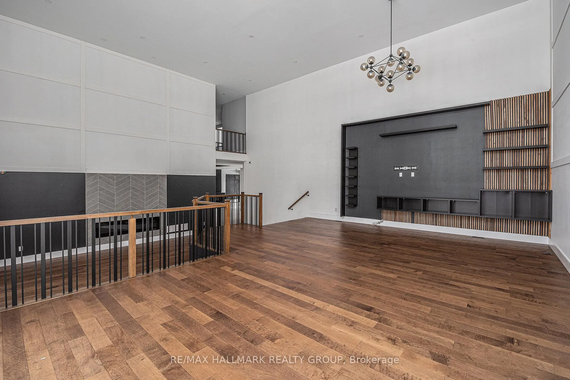 Photo 7 of 132 Robert Taite Drive, Ottawa, Cumberland Estates — HOMEH