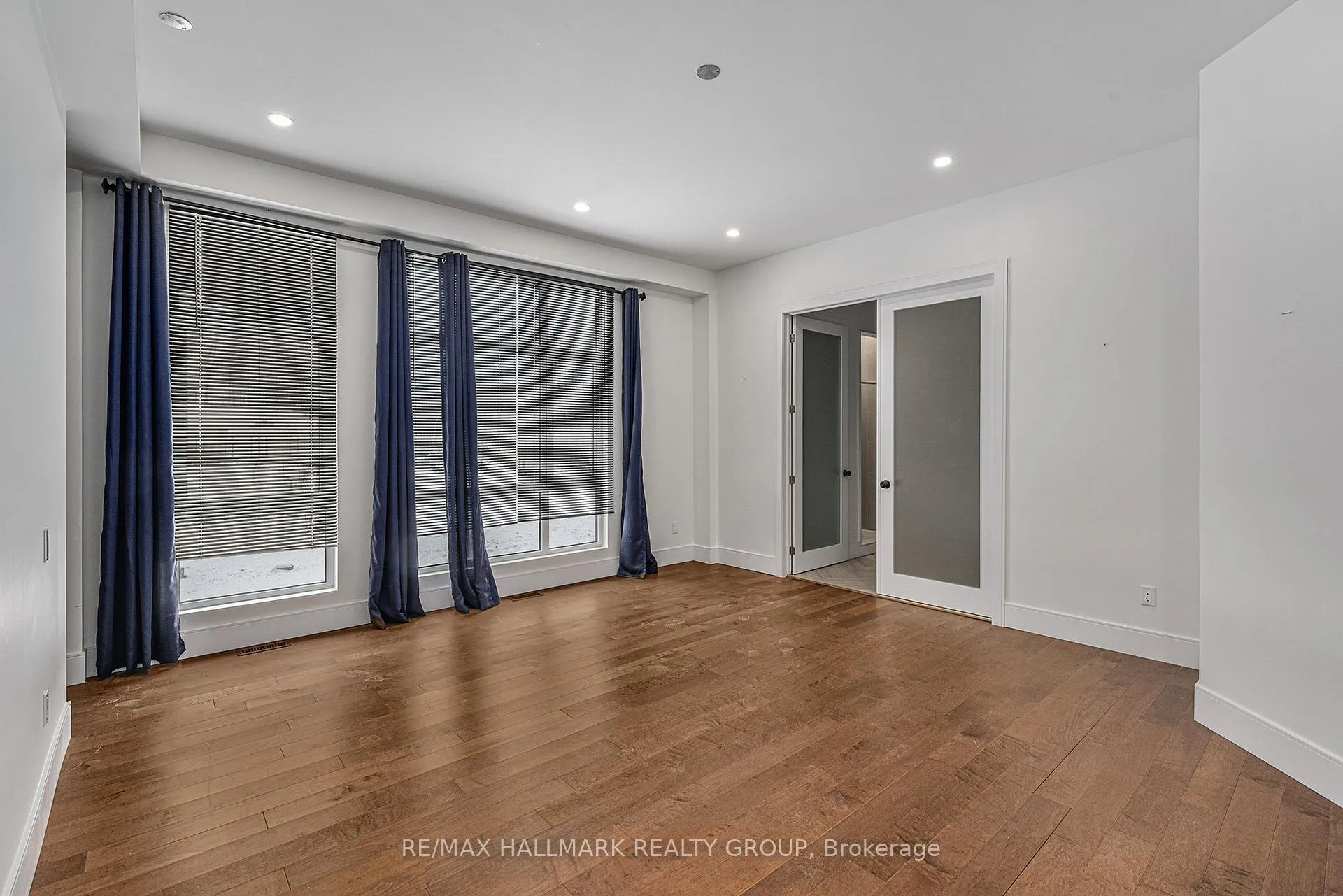 Photo 21 of 132 Robert Taite Drive, Ottawa, Cumberland Estates — HOMEH