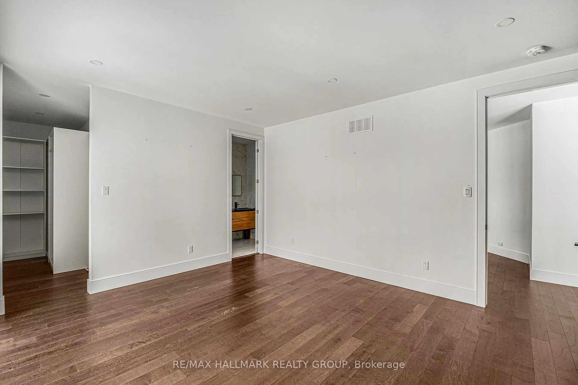 Photo 28 of 132 Robert Taite Drive, Ottawa, Cumberland Estates — HOMEH