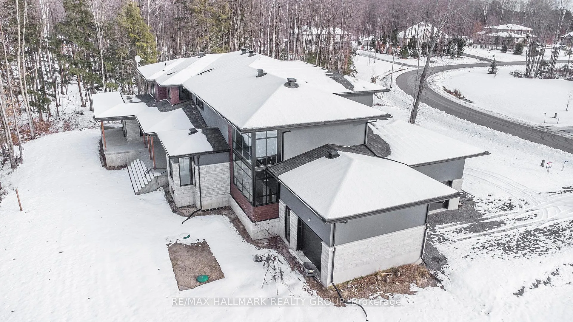 Photo 47 of 132 Robert Taite Drive, Ottawa, Cumberland Estates — HOMEH