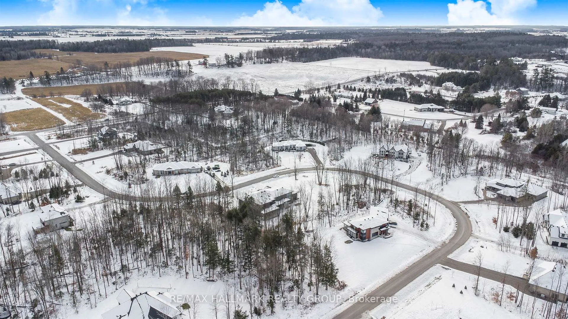 Photo 48 of 132 Robert Taite Drive, Ottawa, Cumberland Estates — HOMEH