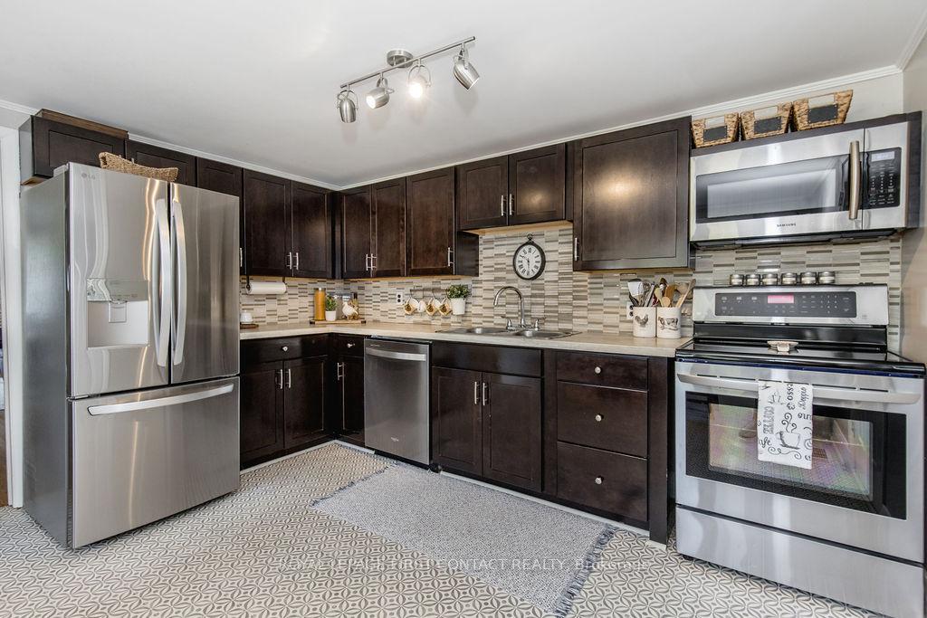 Photo 3 of 315 Crawford Street, Orillia — HOMEH