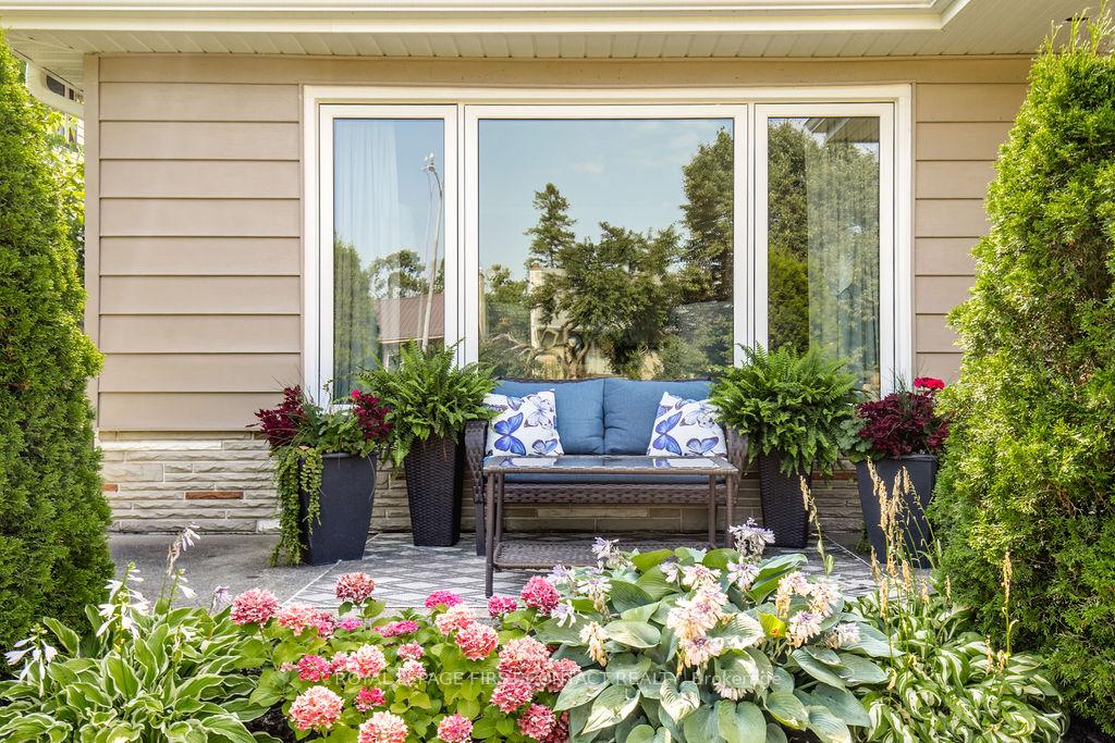 Photo 7 of 315 Crawford Street, Orillia — HOMEH