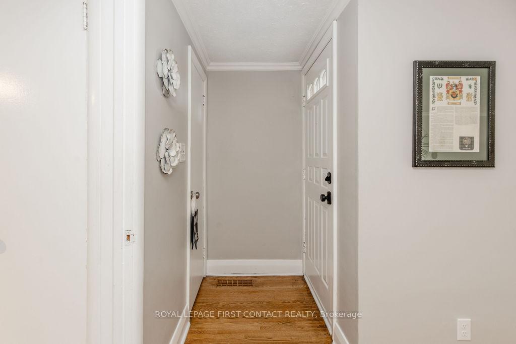 Photo 9 of 315 Crawford Street, Orillia — HOMEH