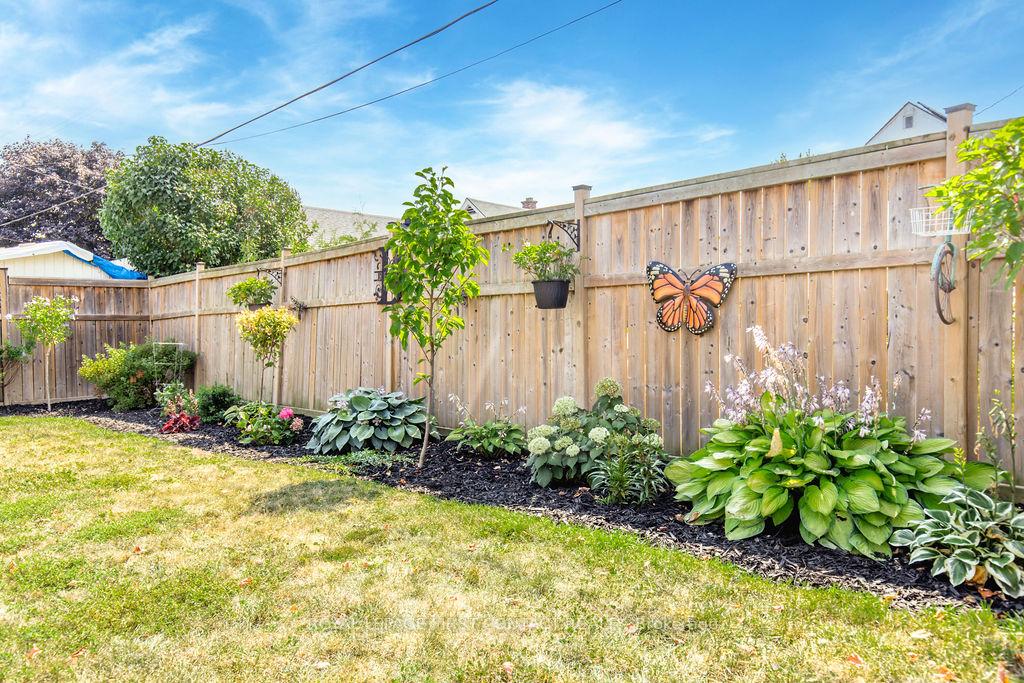 Photo 33 of 315 Crawford Street, Orillia — HOMEH