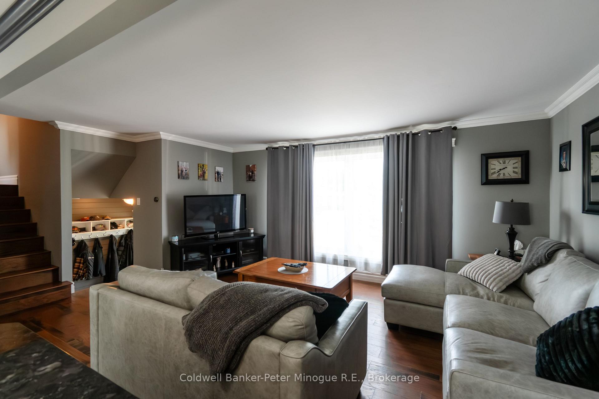 Photo 4 of 238 Crown Crescent, North Bay, Birchaven — HOMEH